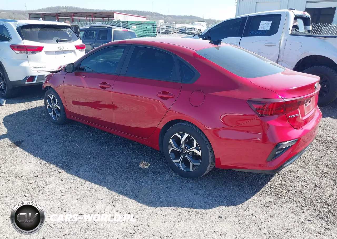 2019 Kia Forte Lxs VIN:3KPF24AD7KE034282 - 3