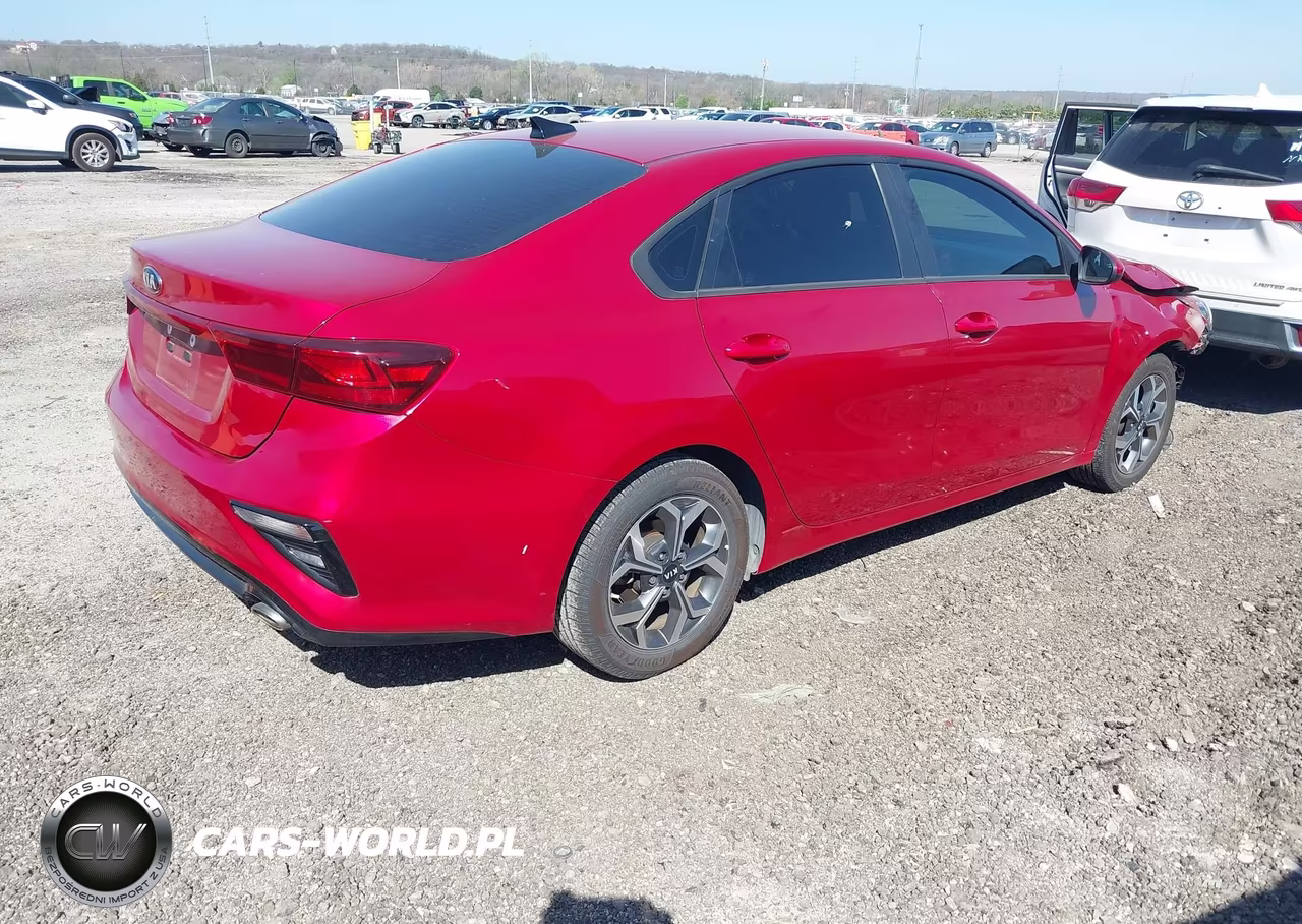 2019 Kia Forte Lxs VIN:3KPF24AD7KE034282 - 4