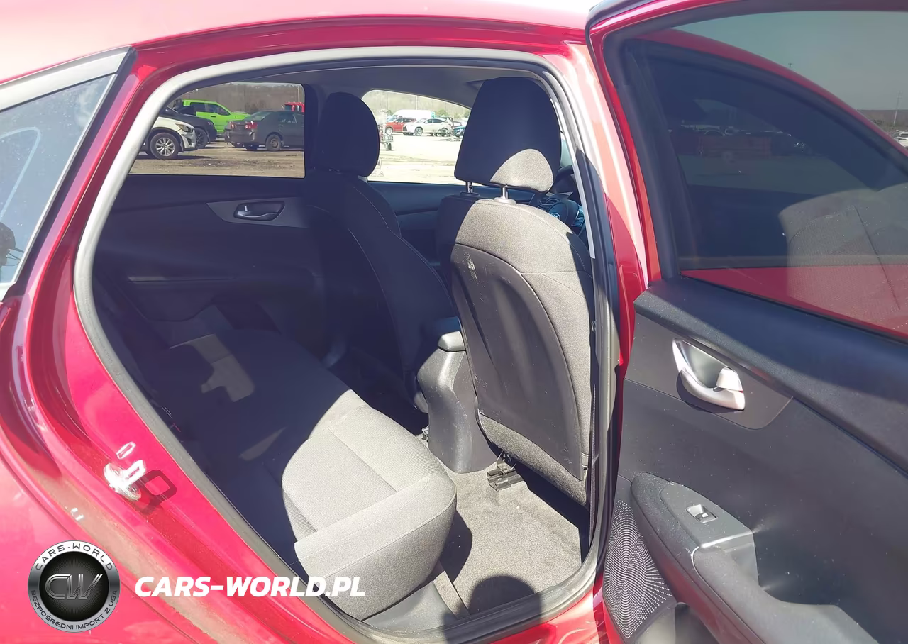 2019 Kia Forte Lxs VIN:3KPF24AD7KE034282 - 8