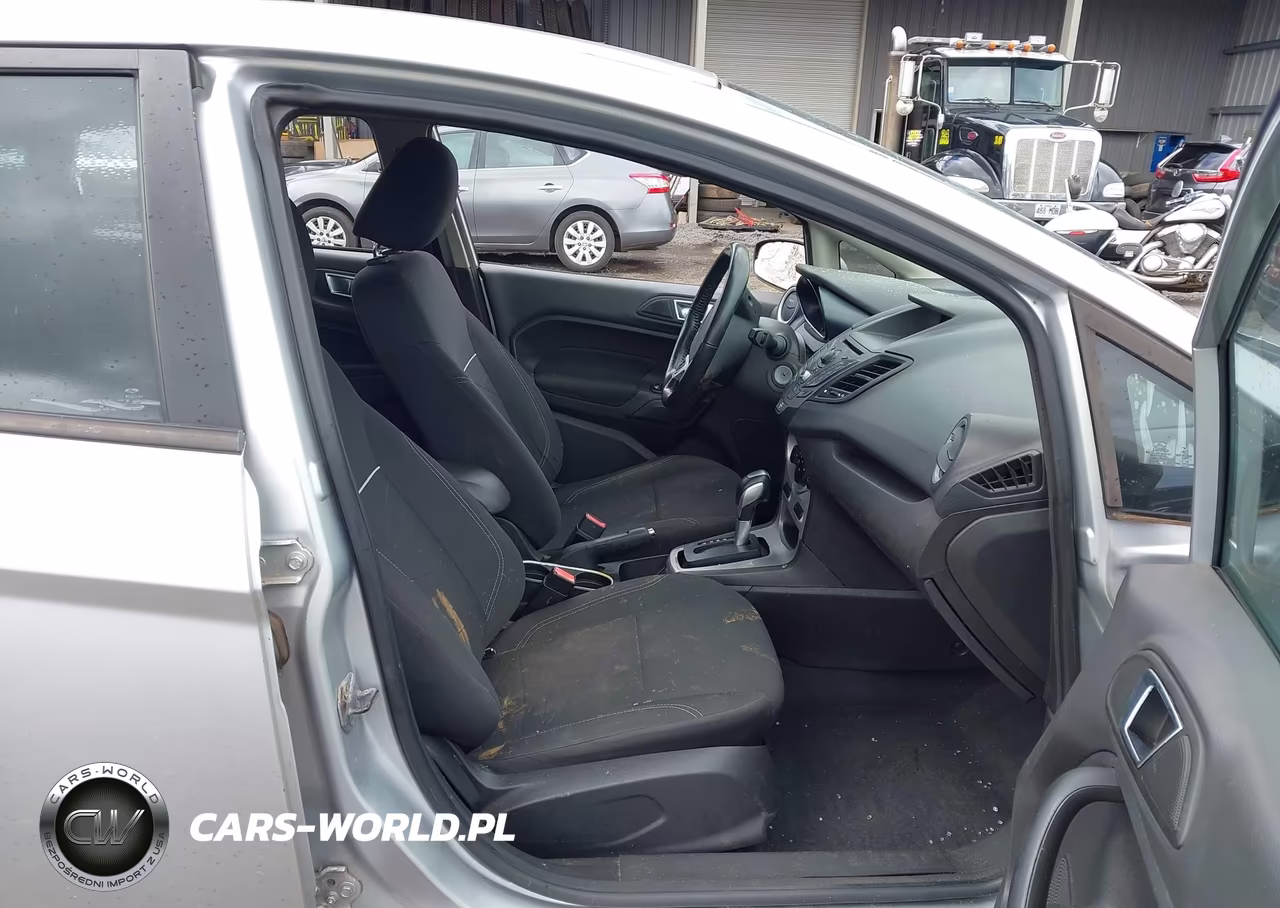 2014 Ford Fiesta Se VIN:3FADP4EJ3EM163581 - 5
