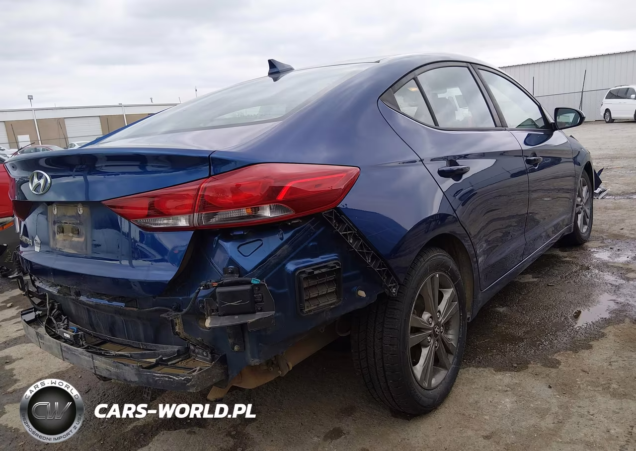 2018 Hyundai Elantra Value Edition VIN:5NPD84LF4JH281483 - 4