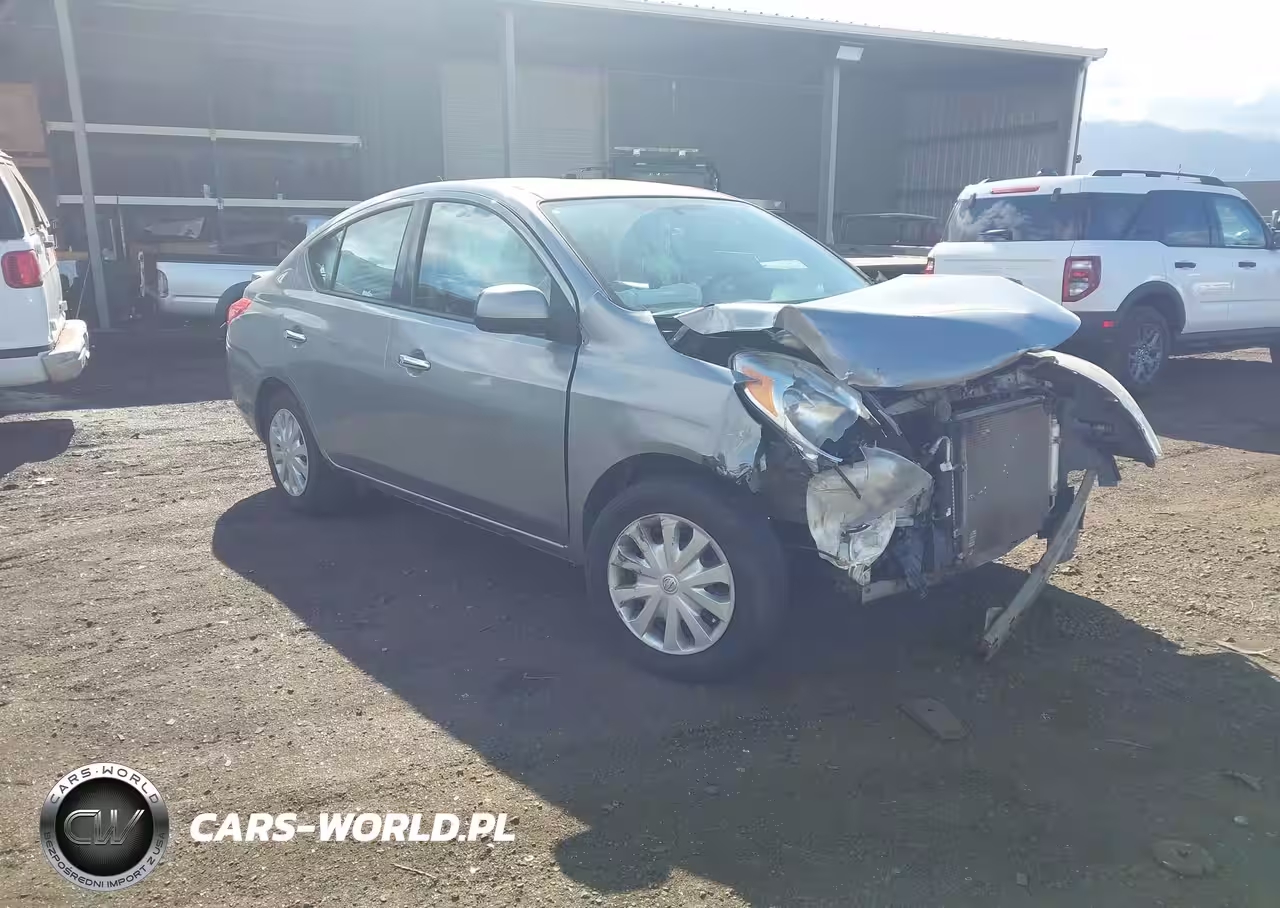 2014 Nissan Versa 1.6 Sv