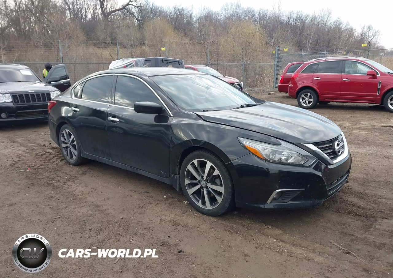 2017 Nissan Altima 2.5 Sr – zdjęcie 1 z 13