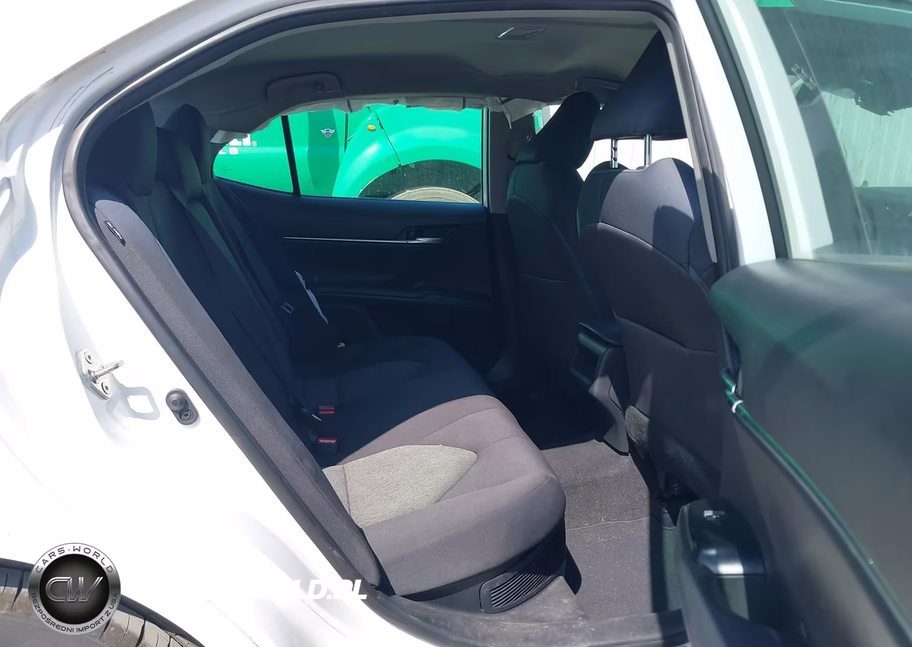 2019 Toyota Camry Hybrid Le VIN:4T1B31HK1KU517035 - 8