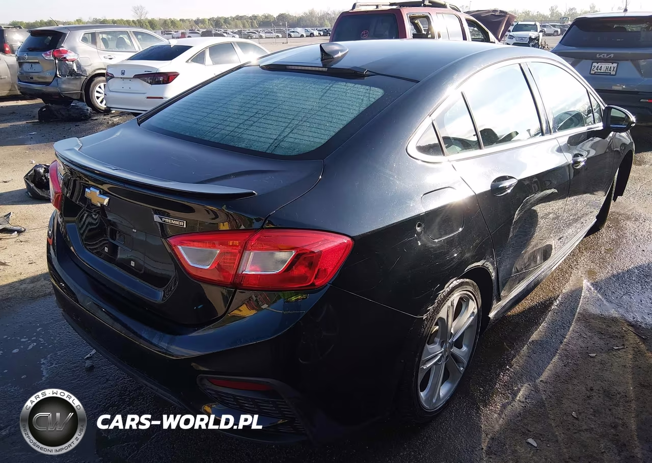 2016 Chevrolet Cruze Premier Auto VIN:1G1BG5SM9G7311664 - 4