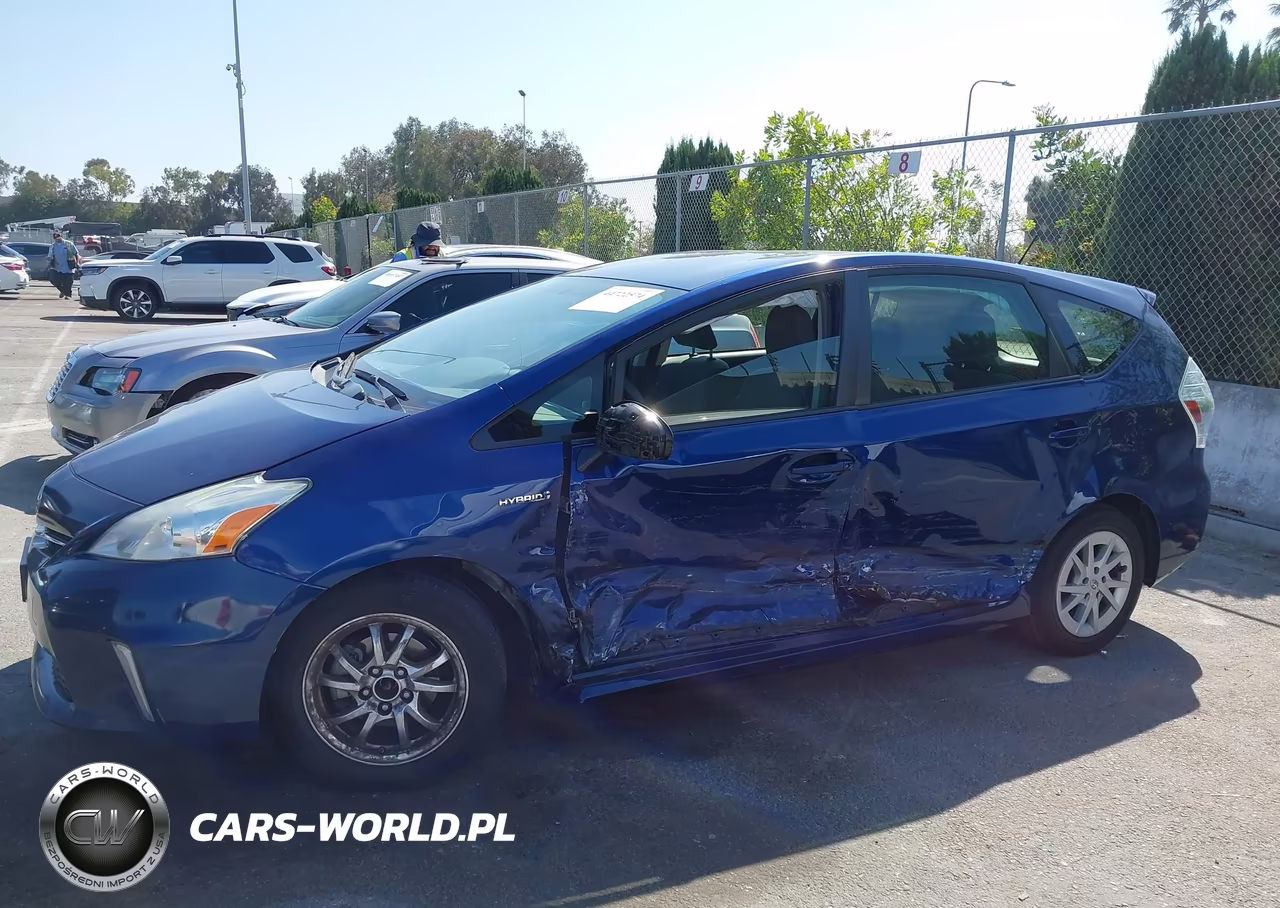 2013 Toyota Prius V Three VIN:JTDZN3EU5D3196544 - 14
