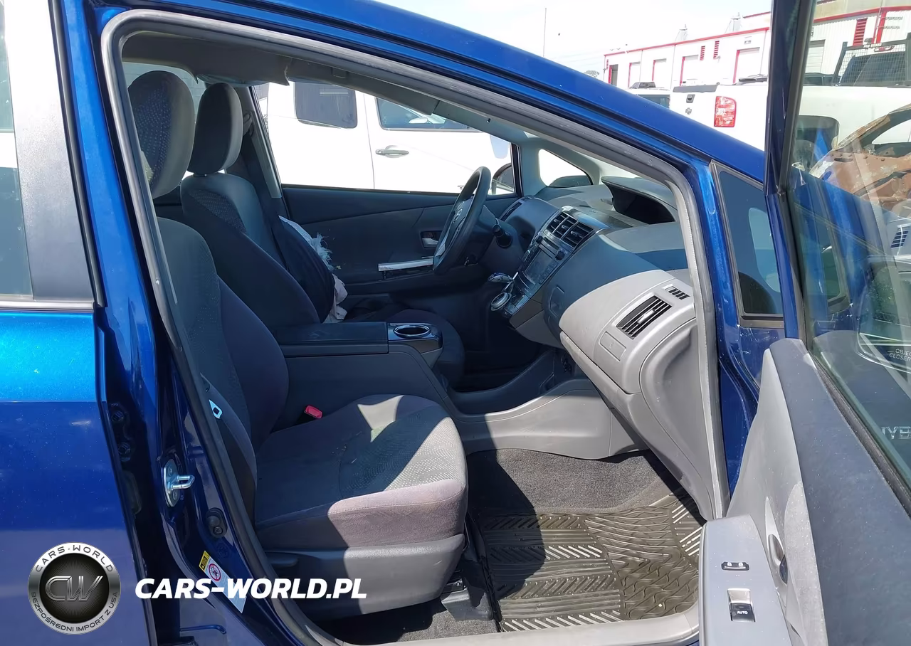 2013 Toyota Prius V Three VIN:JTDZN3EU5D3196544 - 5