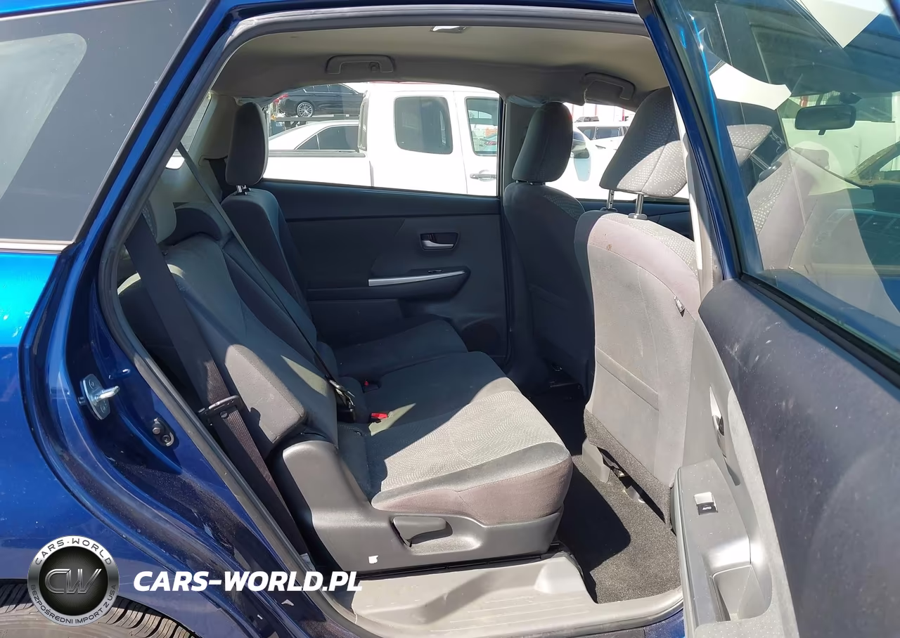2013 Toyota Prius V Three VIN:JTDZN3EU5D3196544 - 8