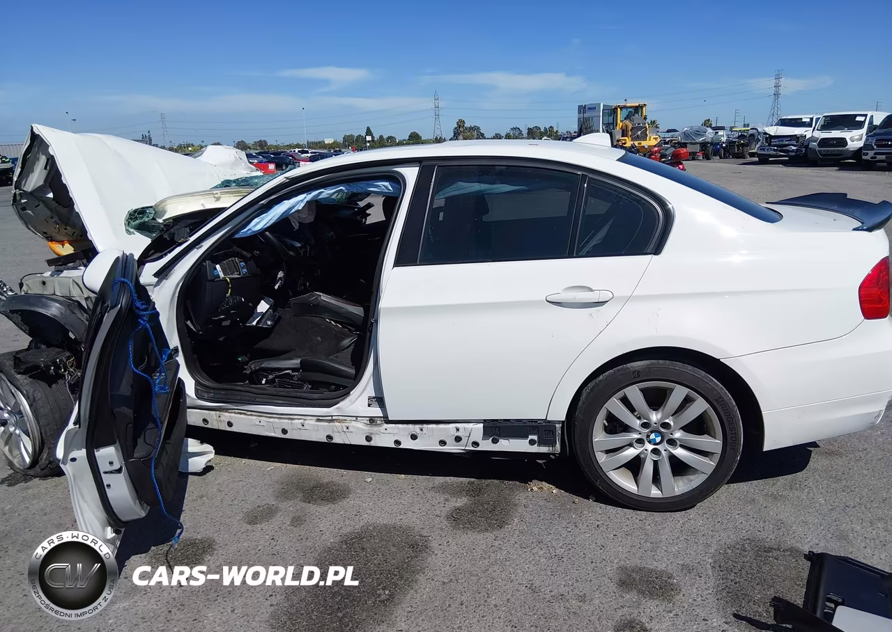 2011 BMW 335I xDrive VIN:WBAPL5G59BNN22164 - 14