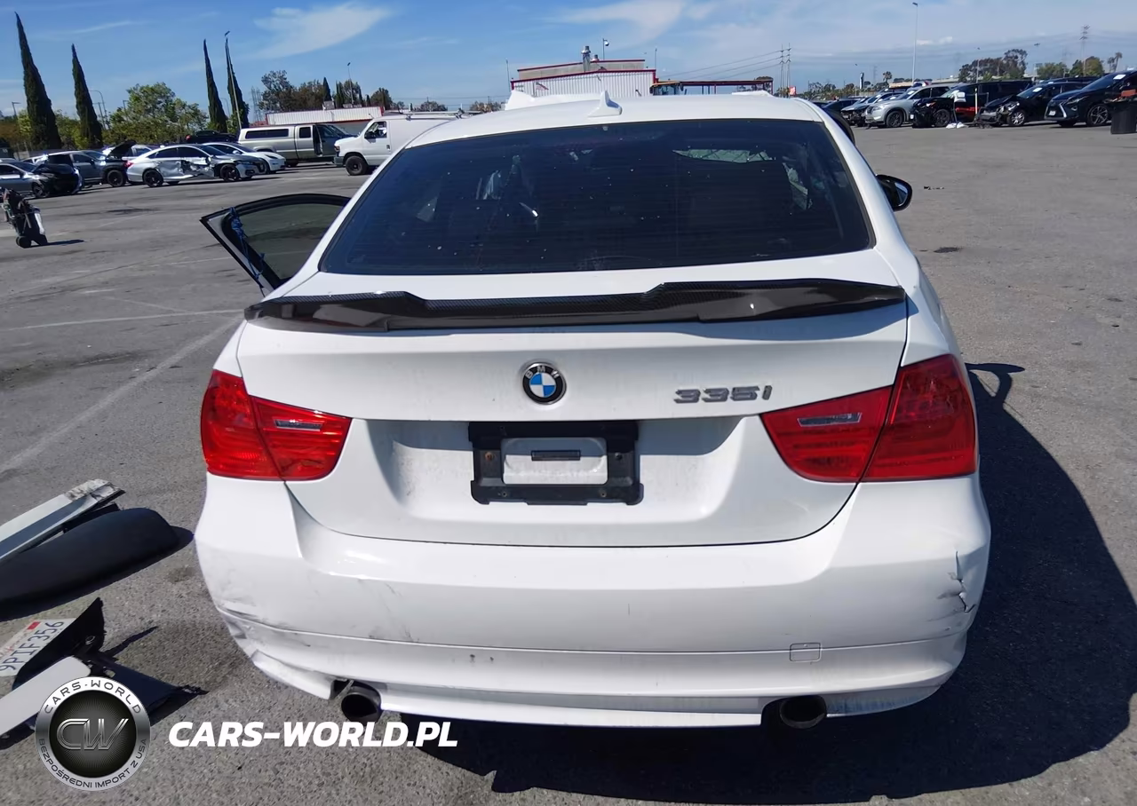 2011 BMW 335I xDrive VIN:WBAPL5G59BNN22164 - 16