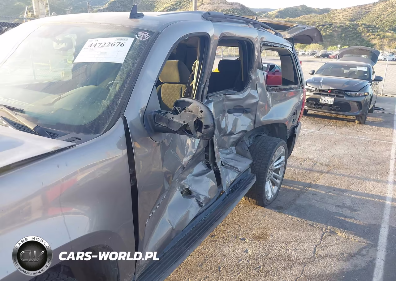 2007 Chevrolet Tahoe Ls VIN:1GNFC13097J404753 - 16