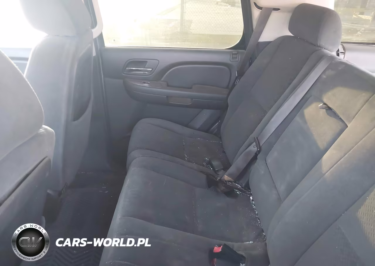 2007 Chevrolet Tahoe Ls VIN:1GNFC13097J404753 - 8