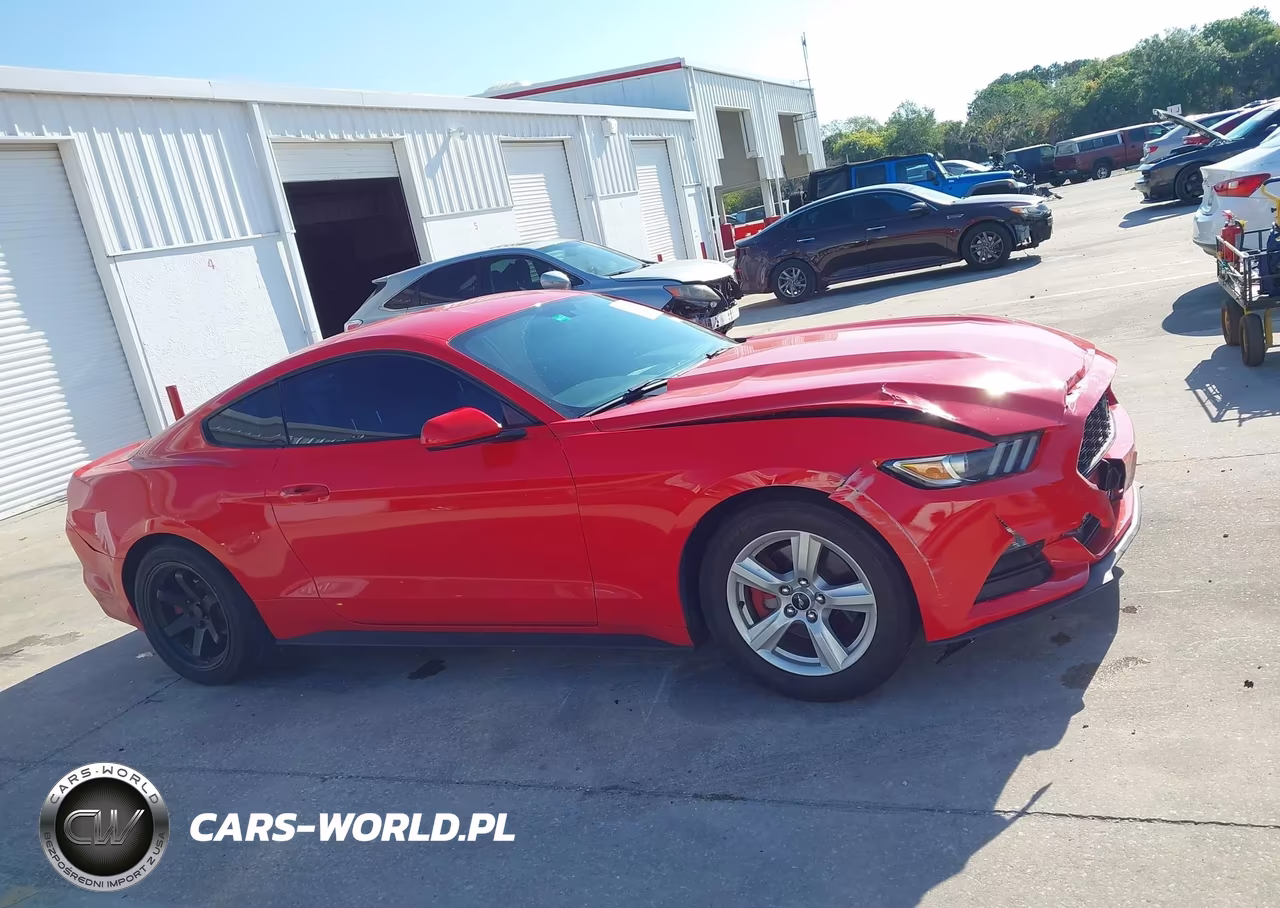 2016 Ford Mustang V6 VIN:1FA6P8AM0G5325739 - 13