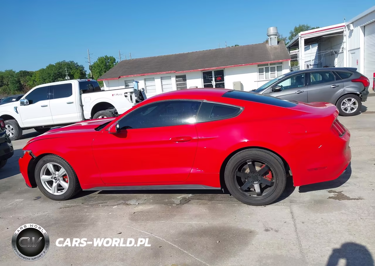 2016 Ford Mustang V6 VIN:1FA6P8AM0G5325739 - 14