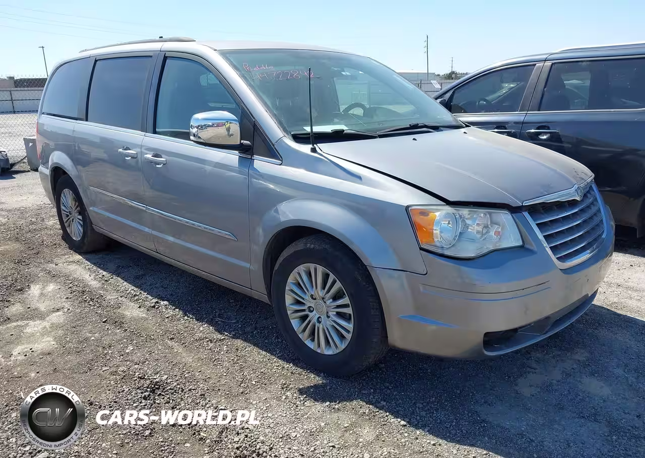 2015 Chrysler Town & Country Touring-L