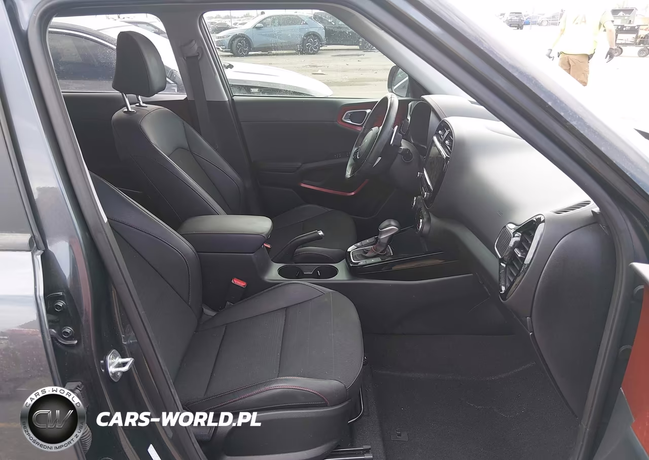 2022 Kia Soul Turbo VIN:KNDJ53AF2N7805443 - 5
