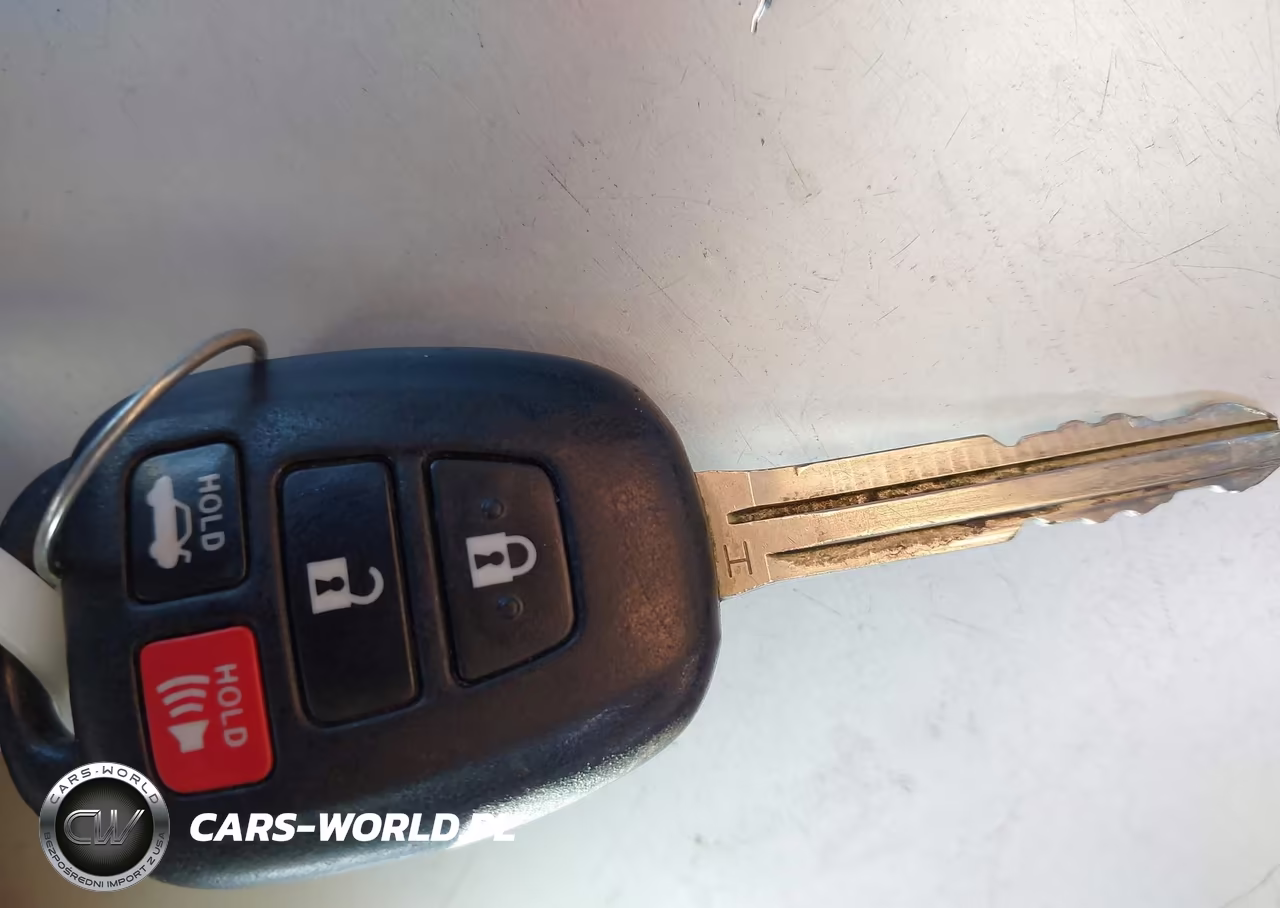 2015 Toyota Corolla S Plus VIN:5YFBURHE5FP319149 - 11