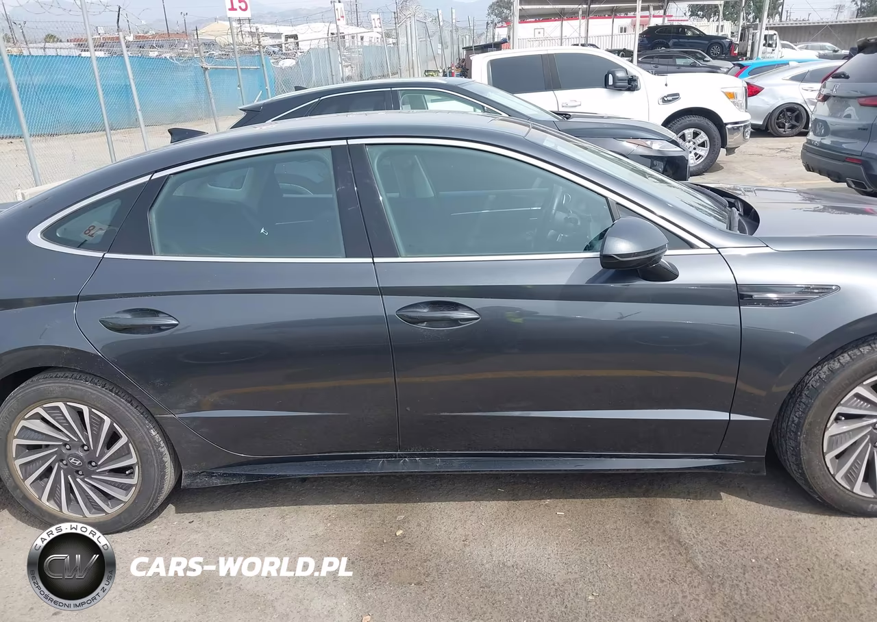 2025 Hyundai Sonata Hybrid Sel VIN:KMHL34JJ9SA103414 - 13