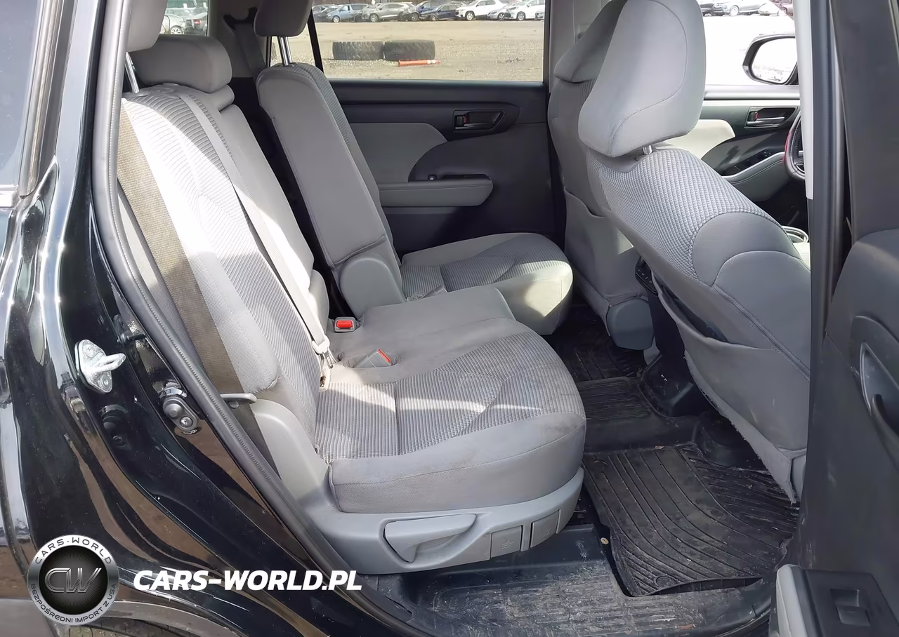 2020 Toyota Highlander Le VIN:5TDBZRBH7LS045265 - 8