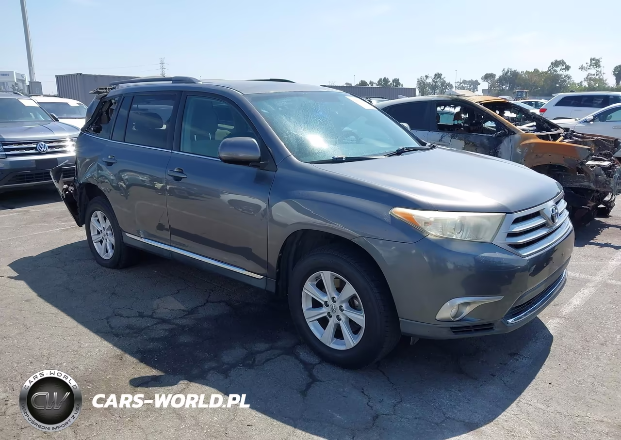 2013 Toyota Highlander Base Plus V6