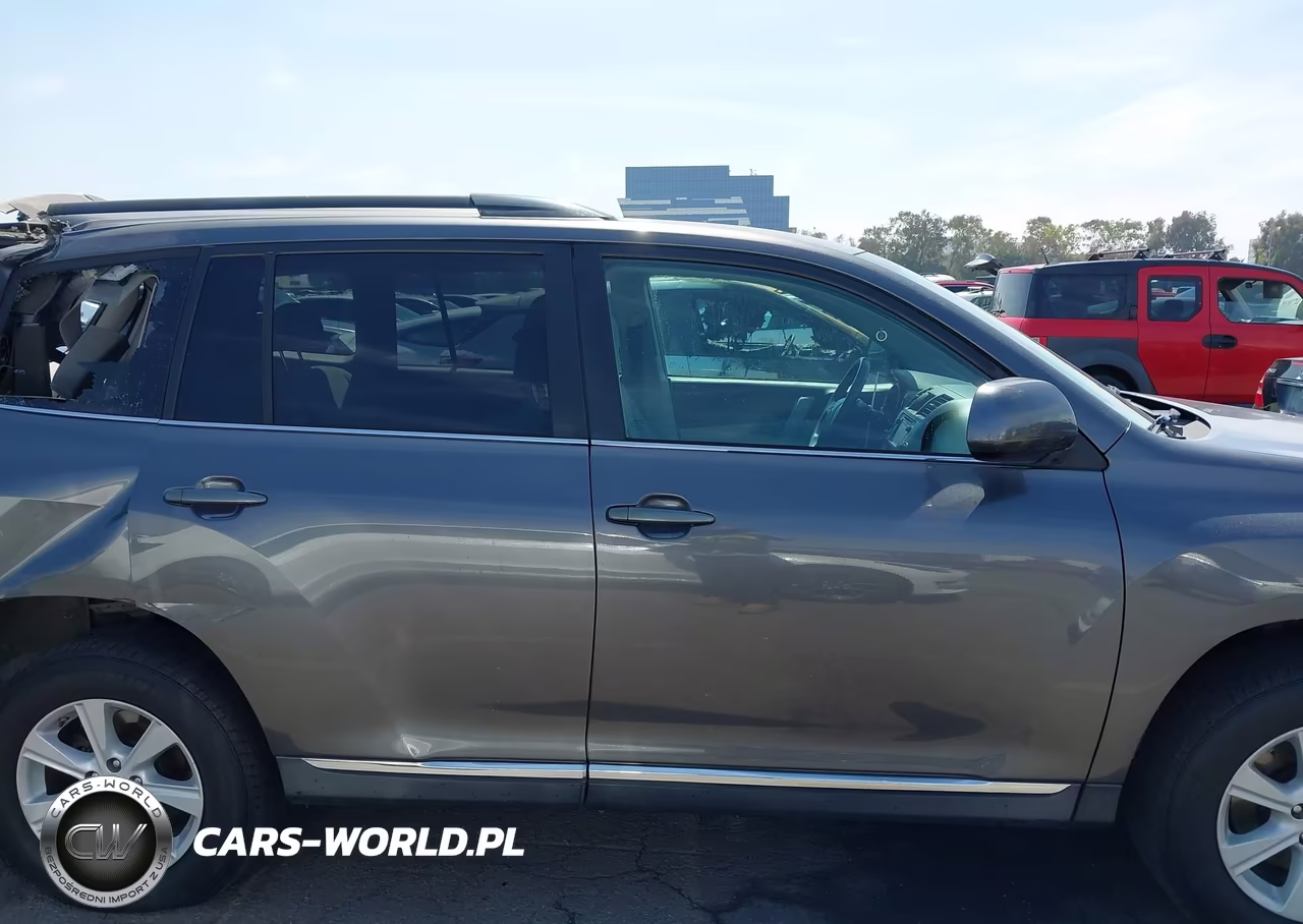 2013 Toyota Highlander Base Plus V6 VIN:5TDZK3EH1DS098900 - 13