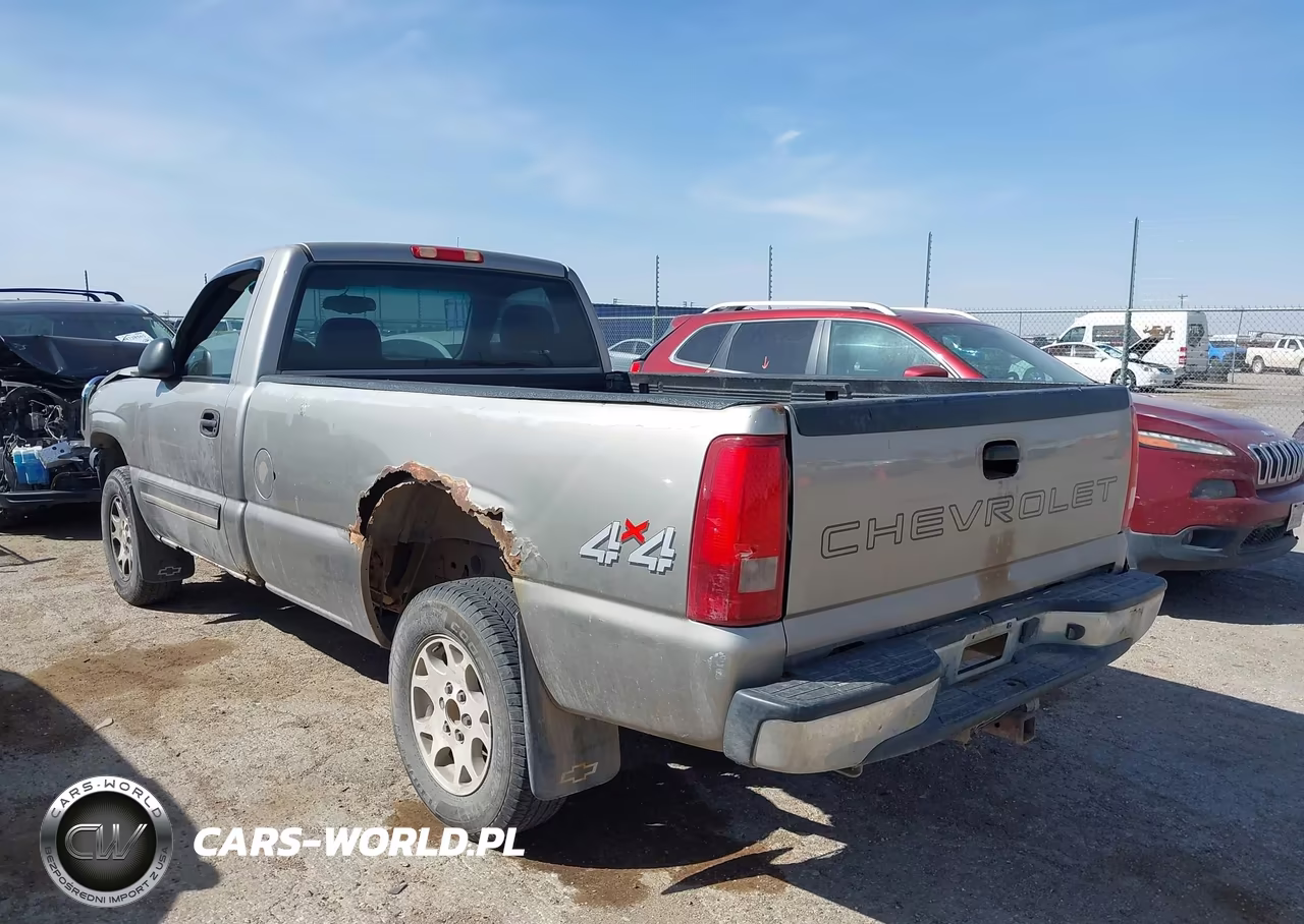 2003 Chevrolet Silverado 1500 Work Truck VIN:1GCEK14X03Z275820 - 3