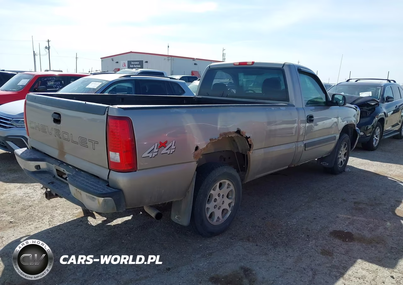 2003 Chevrolet Silverado 1500 Work Truck VIN:1GCEK14X03Z275820 - 4