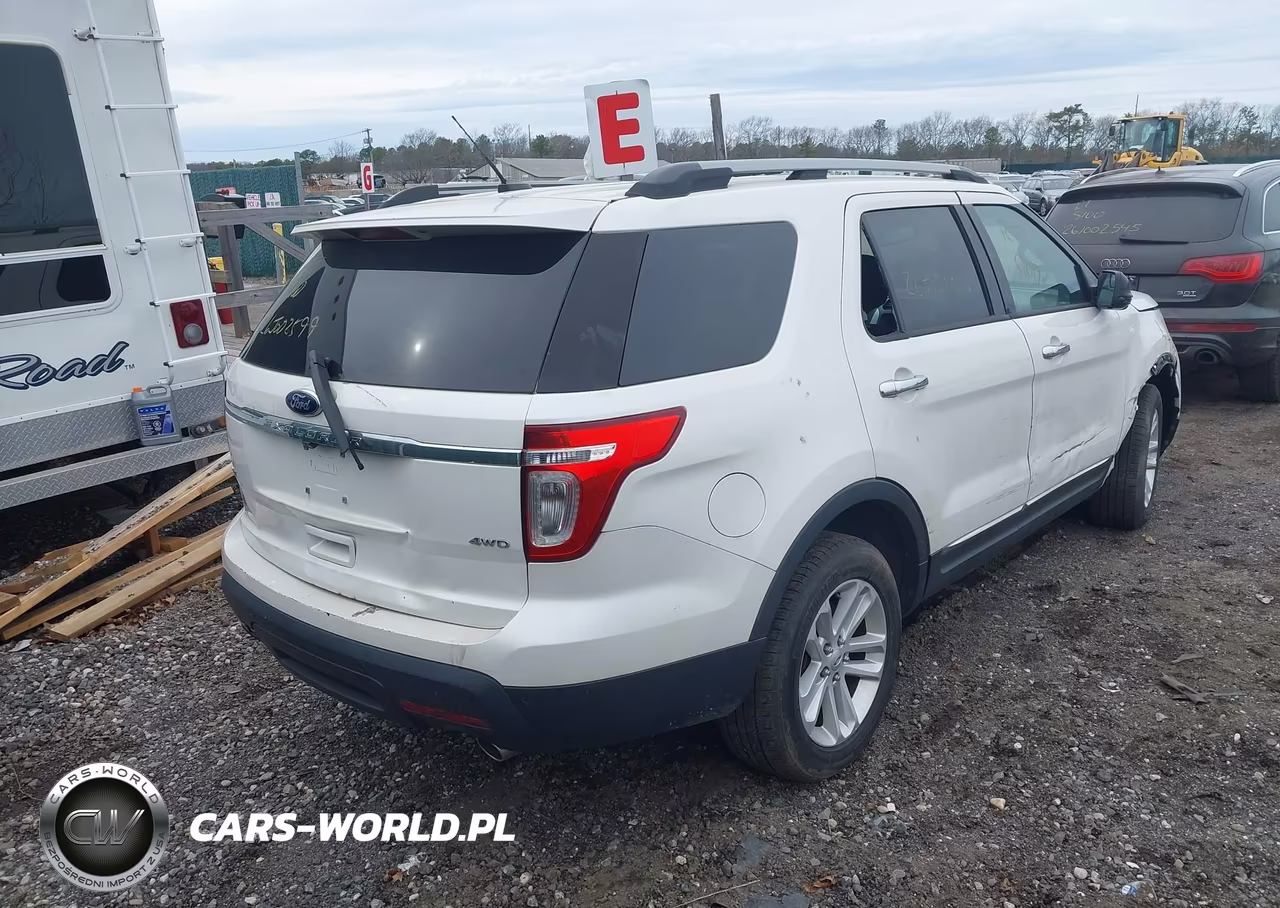 2013 Ford Explorer Xlt VIN:1FM5K8D88DGB96258 - 4
