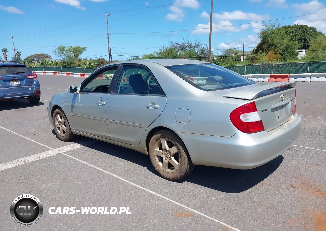 2002 Toyota Camry VIN:JTDBF32K620062738 - 3