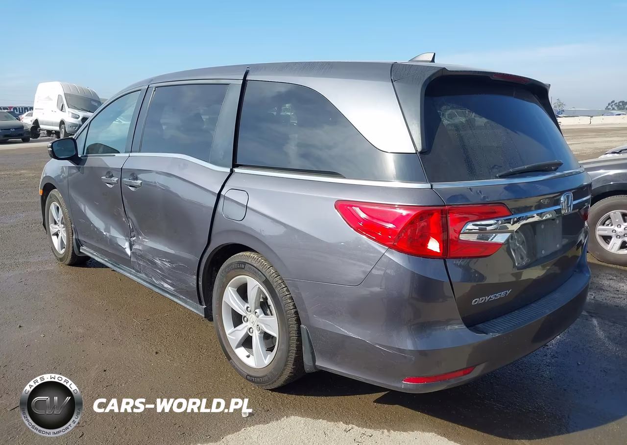2018 Honda Odyssey Ex-L VIN:5FNRL6H78JB066723 - 3