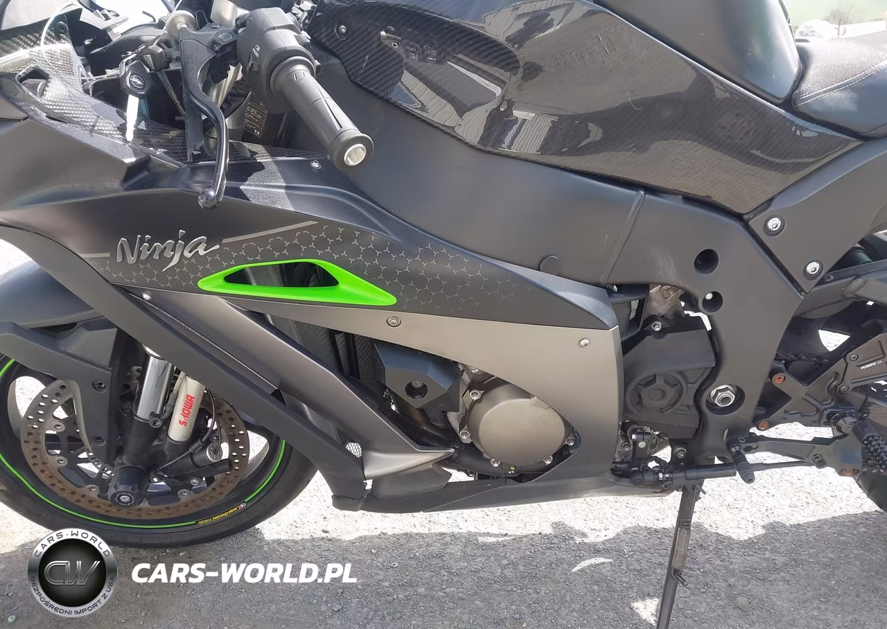 2018 Kawasaki Zx1000 R VIN:JKBZXVC18JA000415 - 9