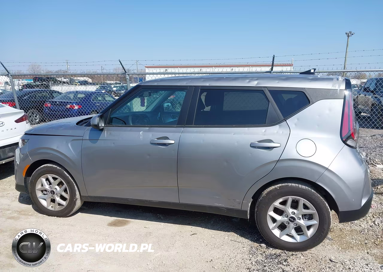 2025 Kia Soul Lx VIN:KNDJ23AU2S7923107 - 14