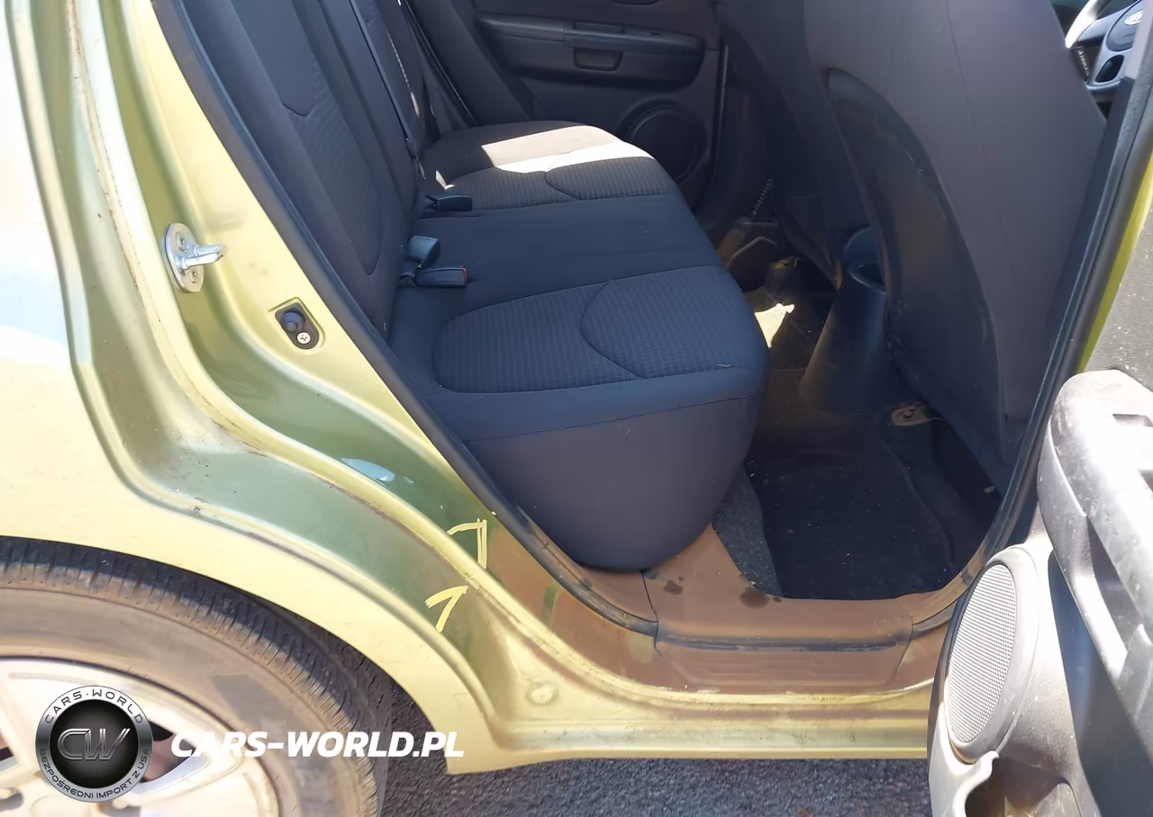 2012 Kia Soul VIN:KNDJT2A50C7400797 - 13