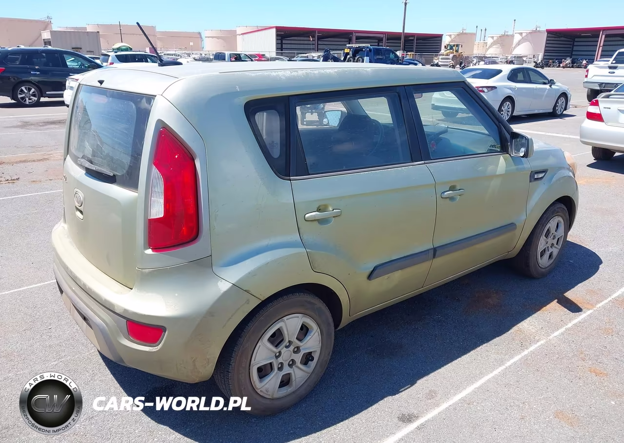 2012 Kia Soul VIN:KNDJT2A50C7400797 - 4
