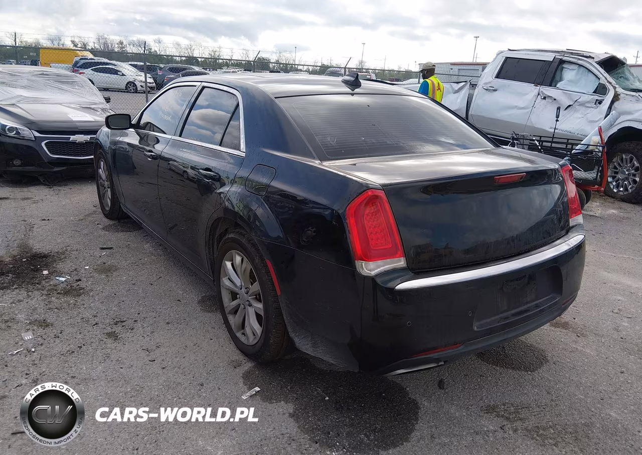 2016 Chrysler 300 Anniversary Edition VIN:2C3CCARG8GH278424 - 3