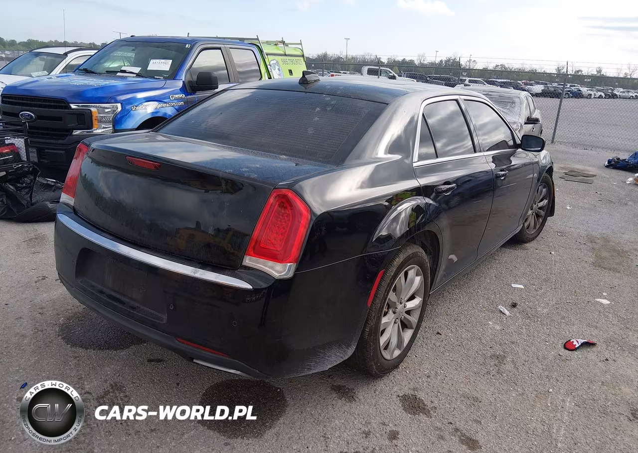 2016 Chrysler 300 Anniversary Edition VIN:2C3CCARG8GH278424 - 4