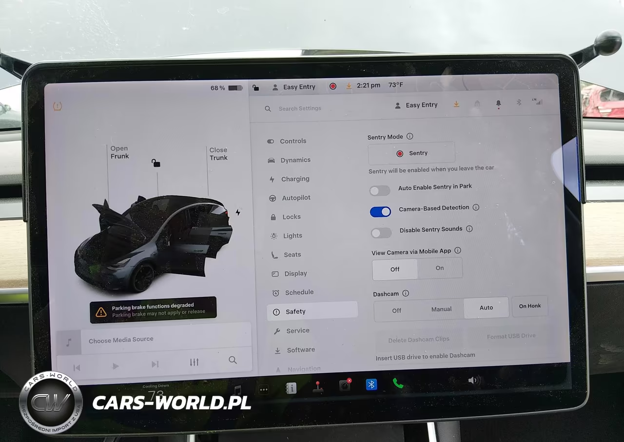 2020 Tesla Model Y Long Range Dual Motor All-Wheel Drive-Performance Dual Motor All-Wheel Drive VIN:5YJYGDEFXLF000628 - 18