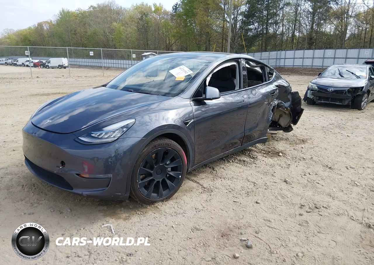 2020 Tesla Model Y Long Range Dual Motor All-Wheel Drive-Performance Dual Motor All-Wheel Drive VIN:5YJYGDEFXLF000628 - 2