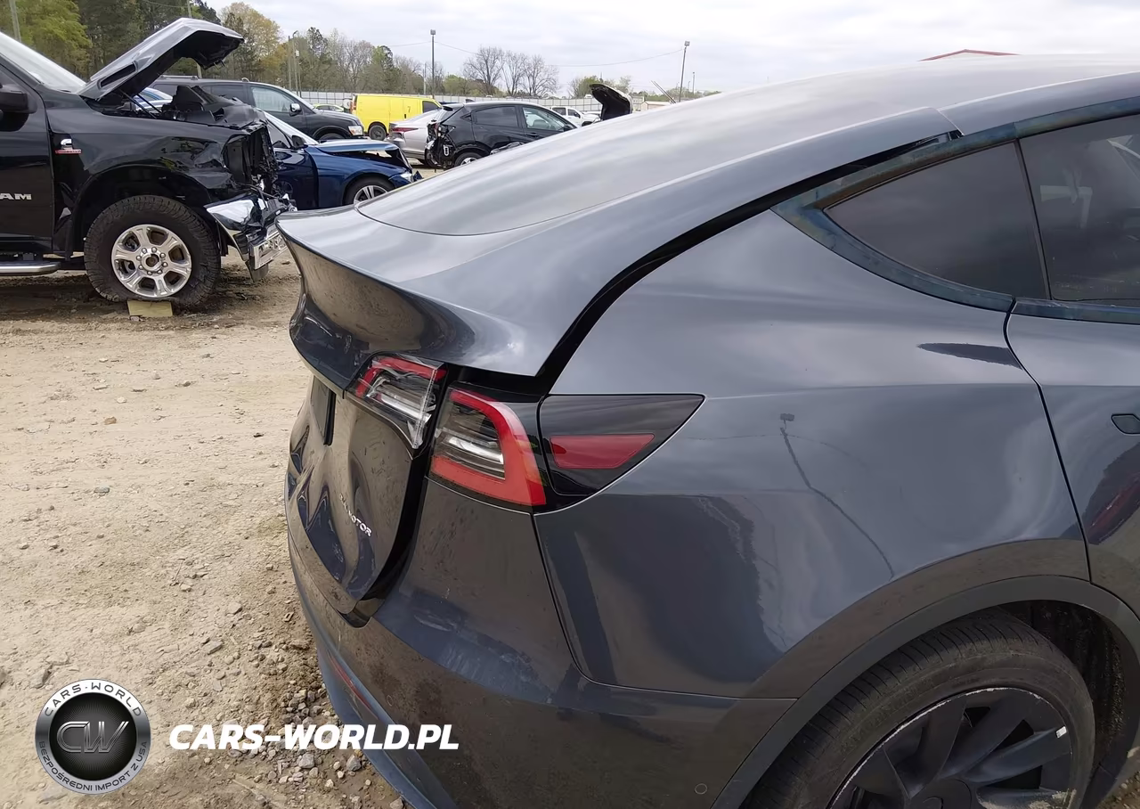 2020 Tesla Model Y Long Range Dual Motor All-Wheel Drive-Performance Dual Motor All-Wheel Drive VIN:5YJYGDEFXLF000628 - 22