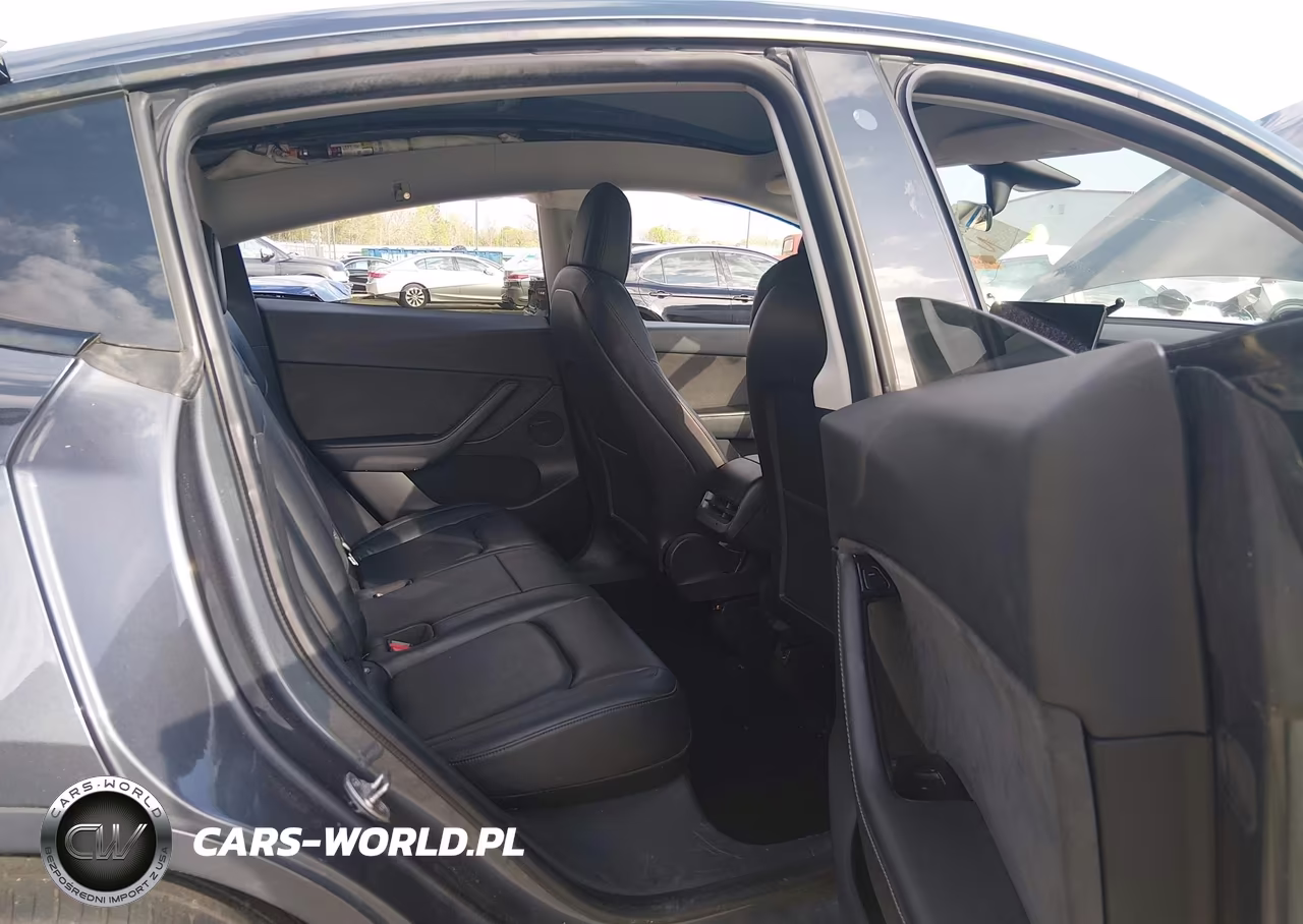 2020 Tesla Model Y Long Range Dual Motor All-Wheel Drive-Performance Dual Motor All-Wheel Drive VIN:5YJYGDEFXLF000628 - 8