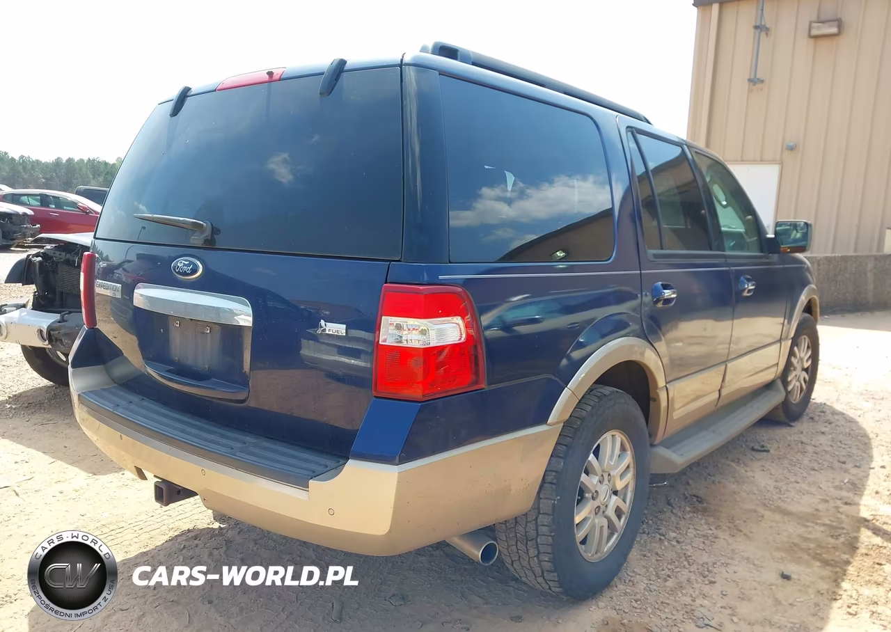 2012 Ford Expedition Xlt VIN:1FMJU1J57CEF47875 - 4