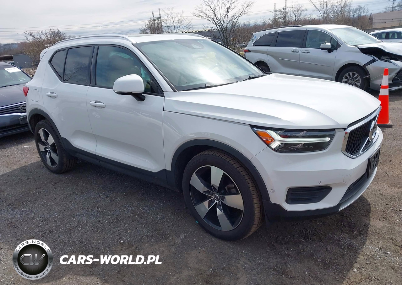 2019 Volvo Xc40 T5 Momentum