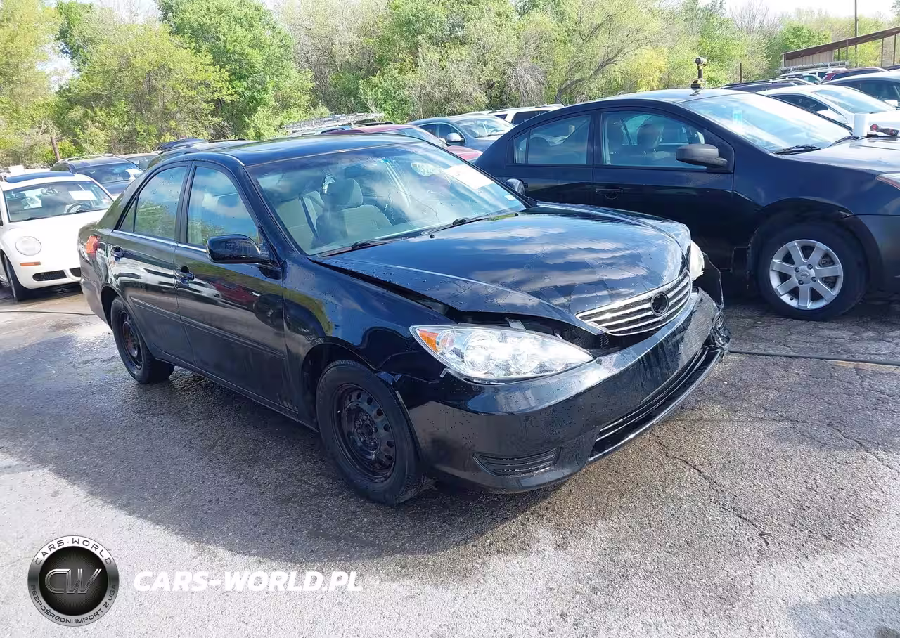 2005 Toyota Camry Le