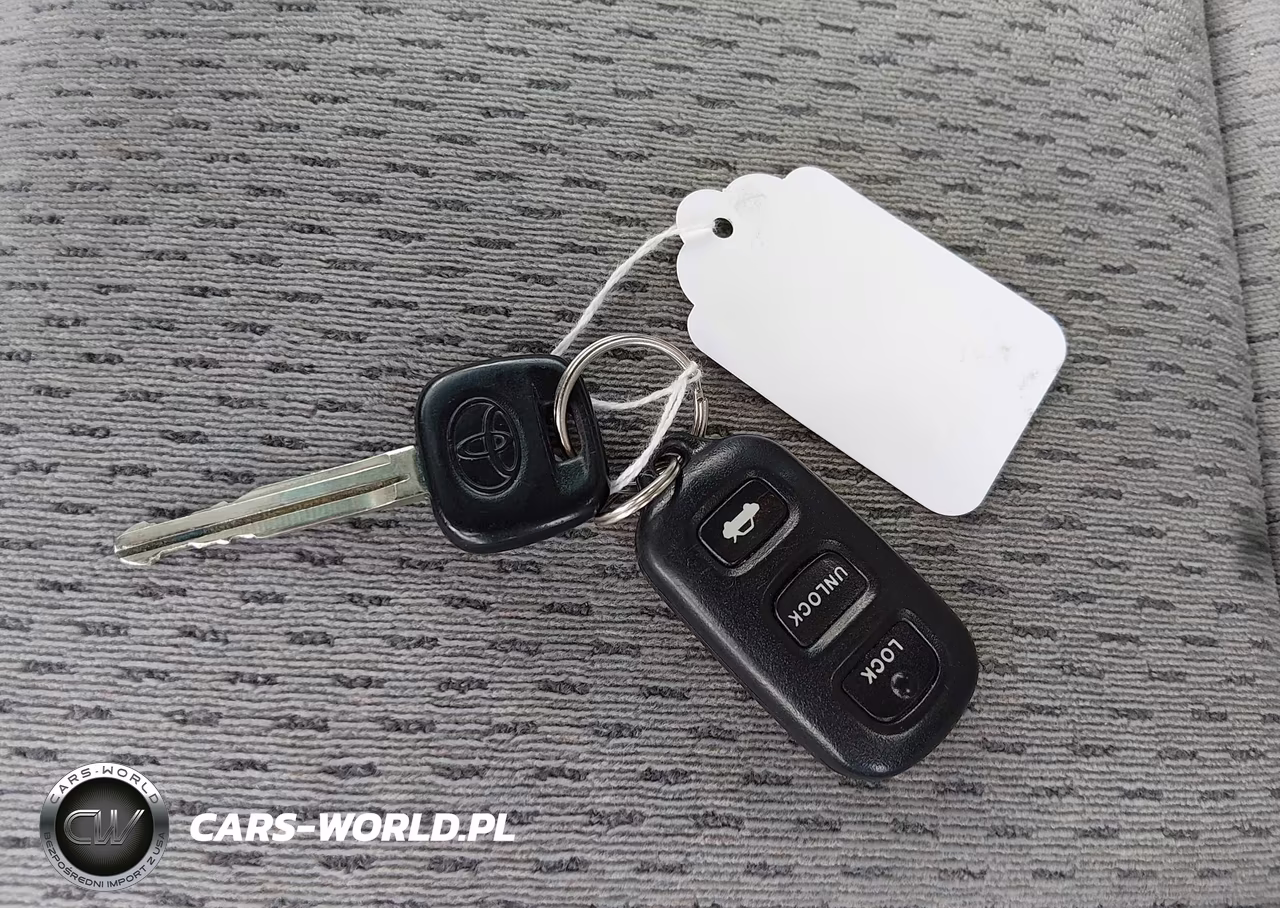 2002 Toyota Camry Le VIN:4T1BE32K02U620042 - 11
