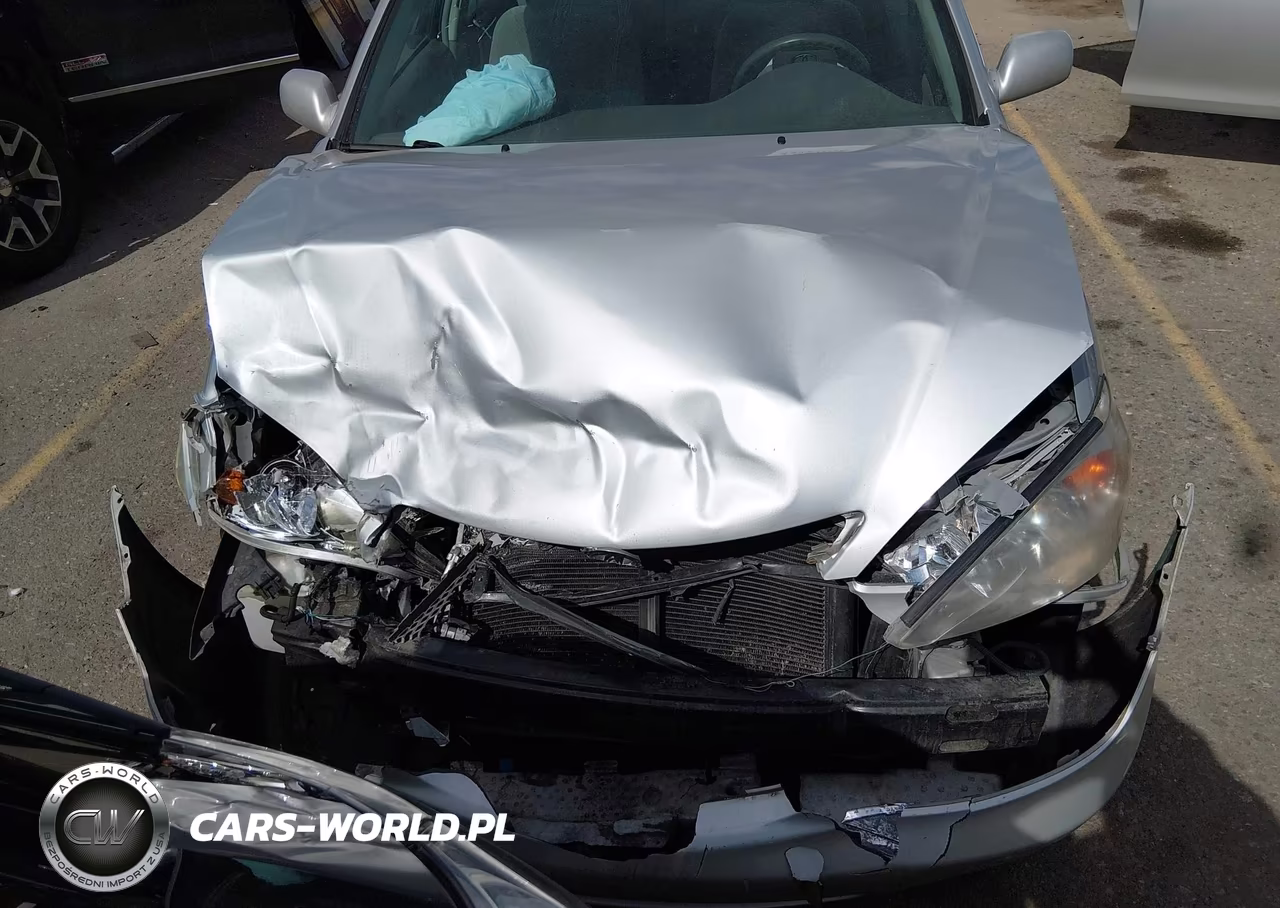 2002 Toyota Camry Le VIN:4T1BE32K02U620042 - 12