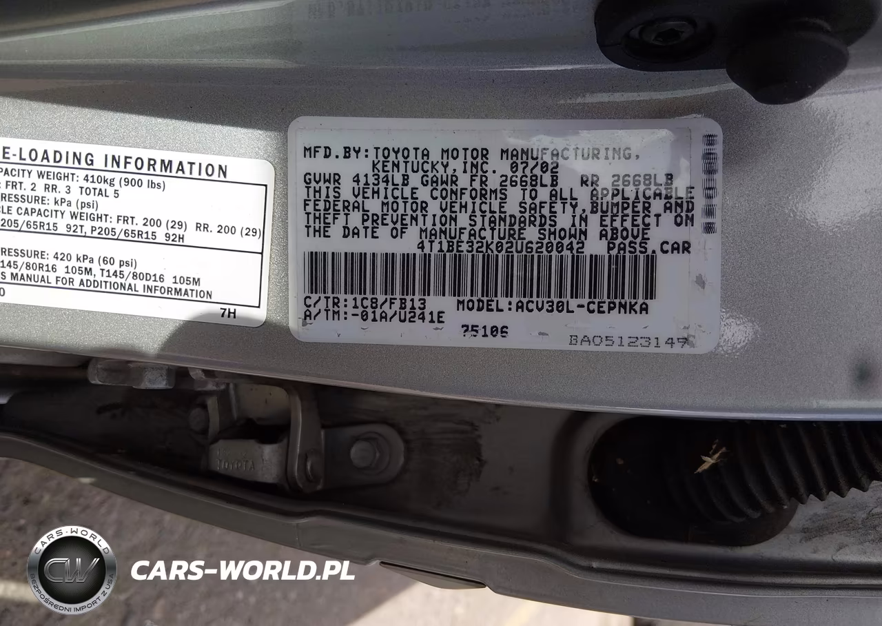 2002 Toyota Camry Le VIN:4T1BE32K02U620042 - 9