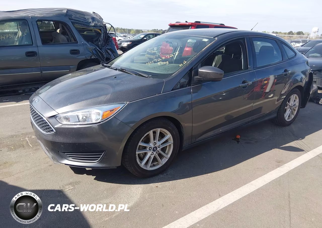 2018 Ford Focus Se VIN:1FADP3FE2JL275506 - 2