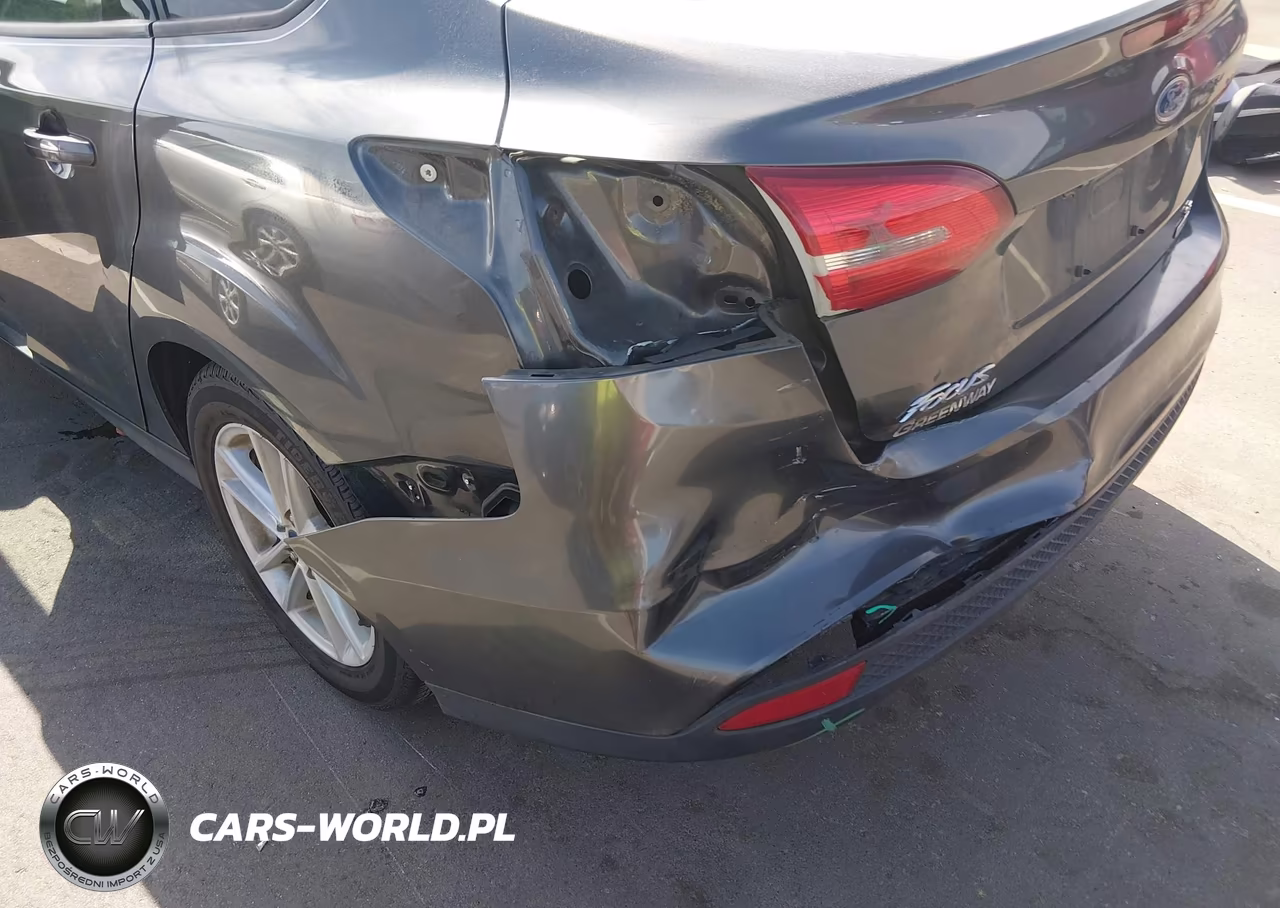 2018 Ford Focus Se VIN:1FADP3FE2JL275506 - 6