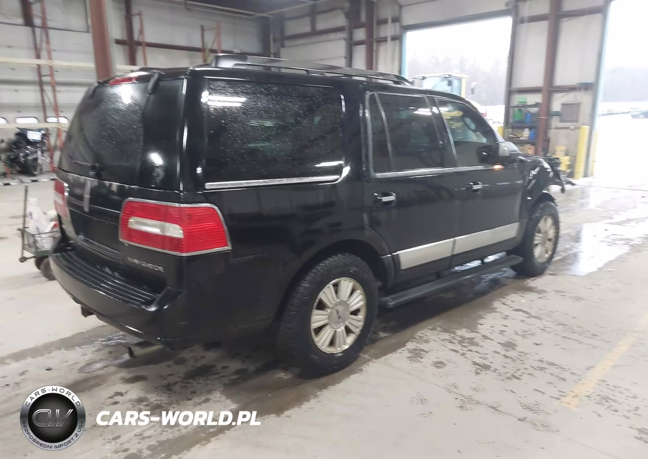 2008 Lincoln Navigator VIN:5LMFU285X8LJ22412 - 4