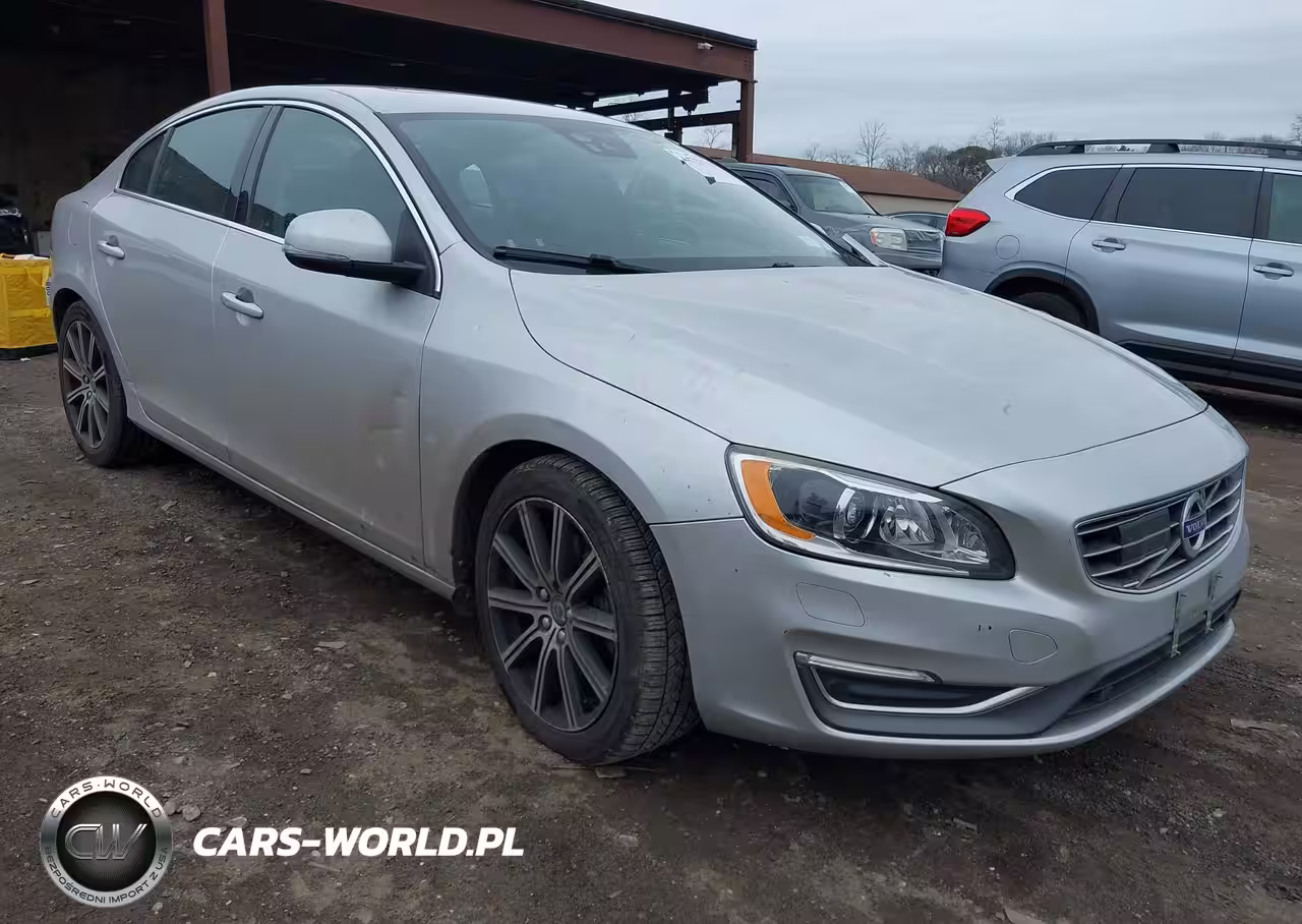 2017 Volvo S60 Inscription T5 Platinum